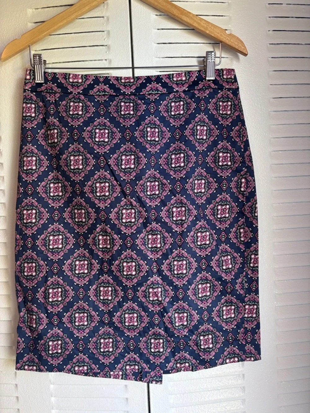 J.Crew Printed Mini Skirt Size 6 Navy Pink Chic Classic Style - Picture 2 of 8